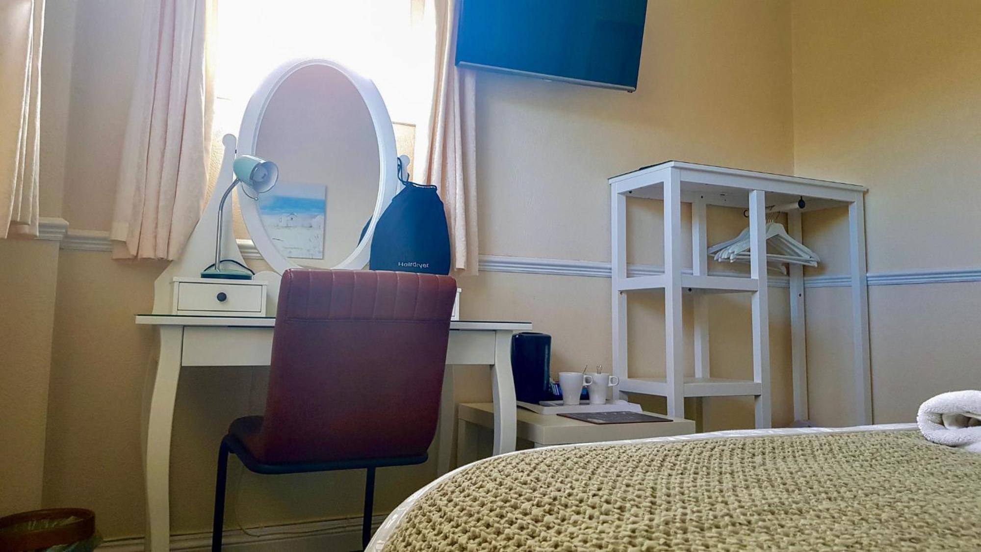 Timbertop Suites - Adults Only Weston-super-Mare Phòng bức ảnh
